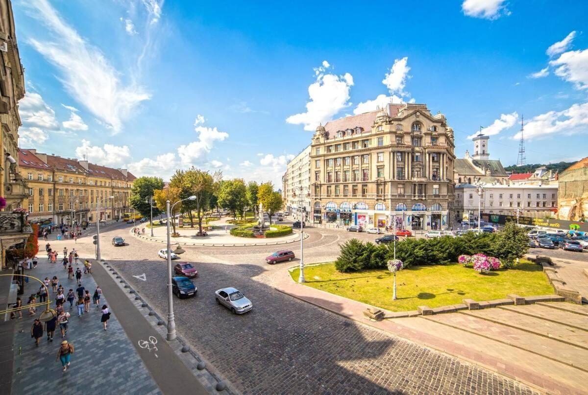 Свободи 1 Львів Екстер'єр фото